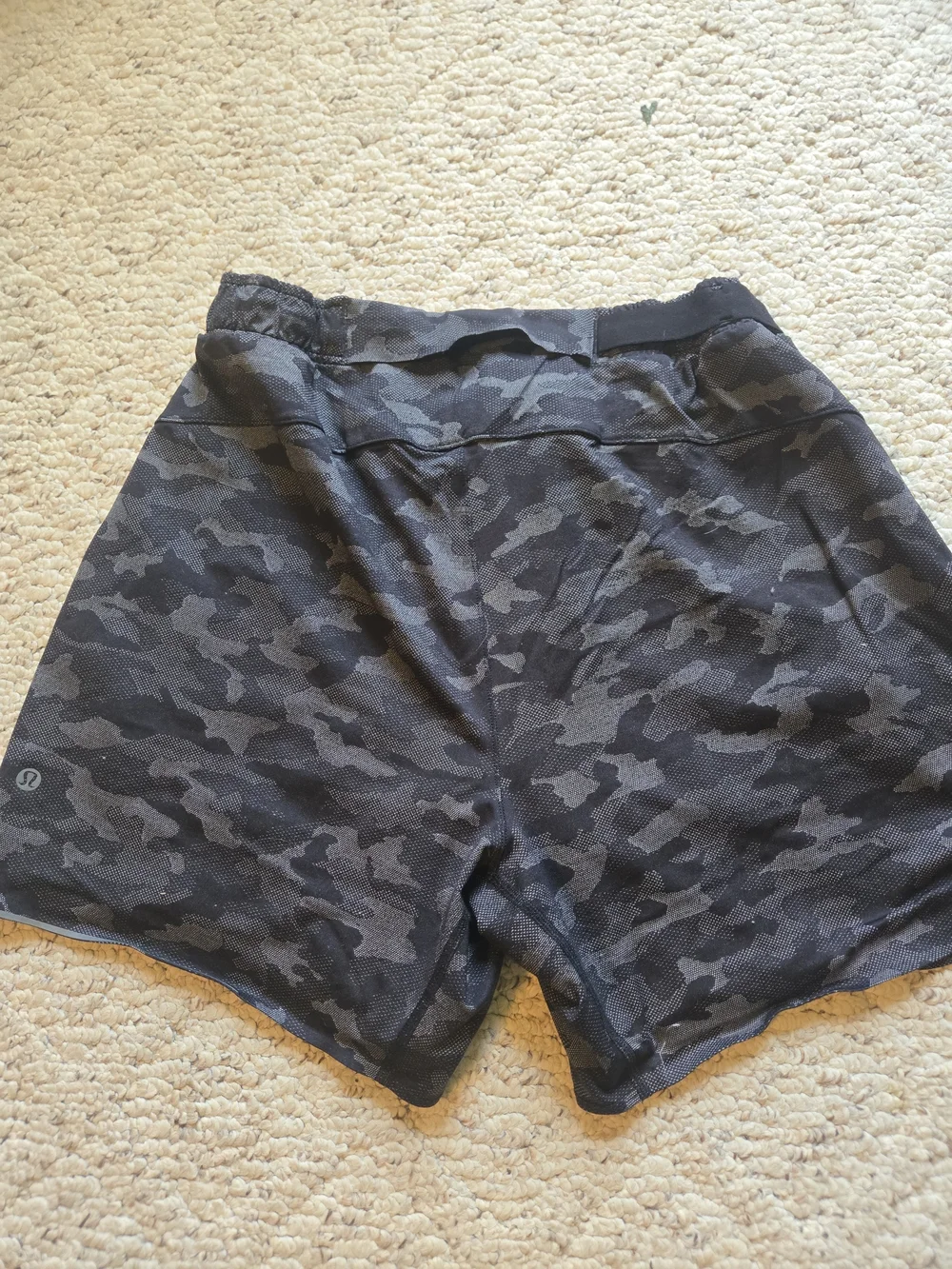 Men's Black Camo Athletic Shorts - Lightweight Performance Lululemon - Picture 6 of 6